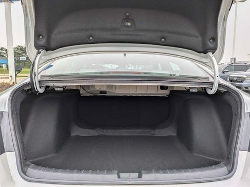 Used 2025 Honda Civic Sport image 32