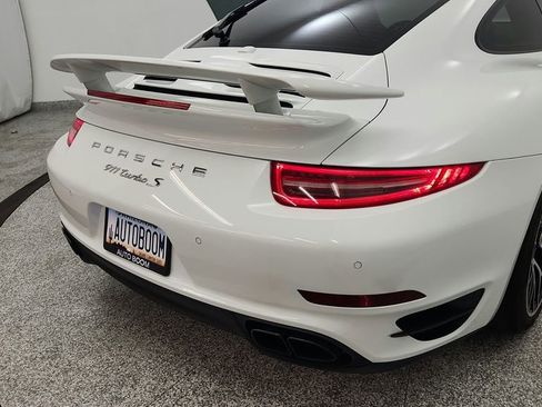 Used 2014 Porsche 911 Turbo S image 16