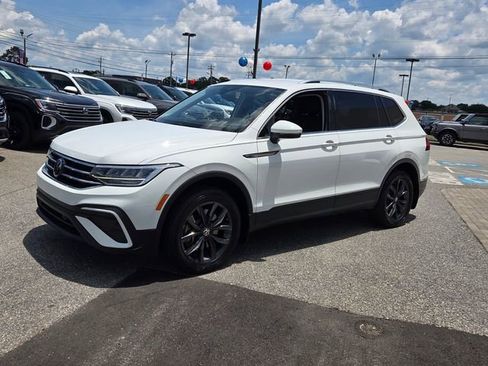 Used 2020 Volkswagen Tiguan S FWD image 3