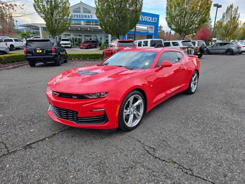 Certified 2020 Chevrolet Camaro SS image 2