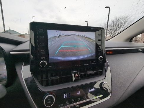 Certified 2022 Toyota Corolla LE image 13