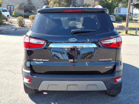 Used 2022 Ford EcoSport Titanium image 5