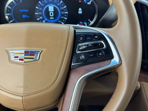 Used 2017 Cadillac Escalade ESV Platinum image 22