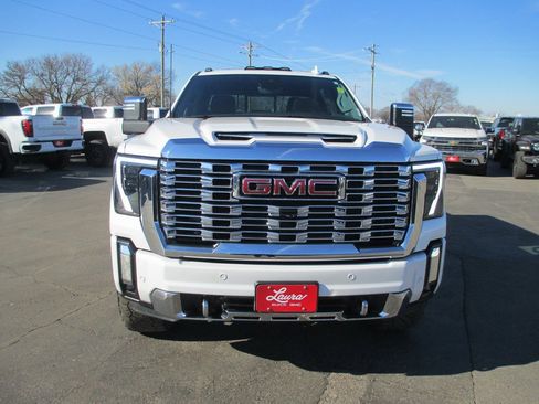 Certified 2024 GMC Sierra 2500 Denali w/ Denali Reserve Package image 13