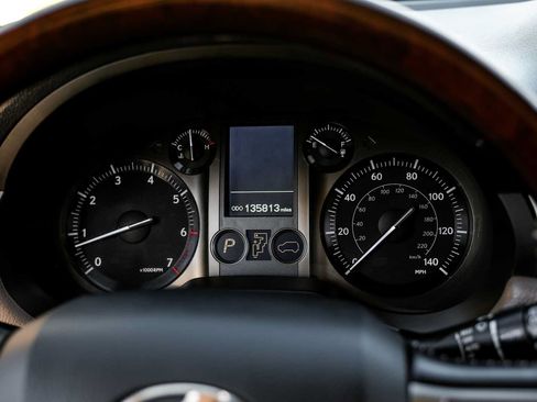 Used 2018 Lexus GX 460 Premium AWD/4WD image 17