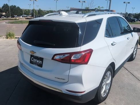 Used 2020 Chevrolet Equinox Premier FWD image 9