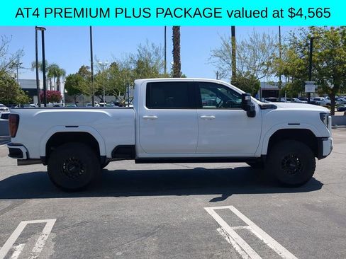 Used 2024 GMC Sierra 2500 AT4 w/ AT4 Premium Plus Package AWD/4WD image 10