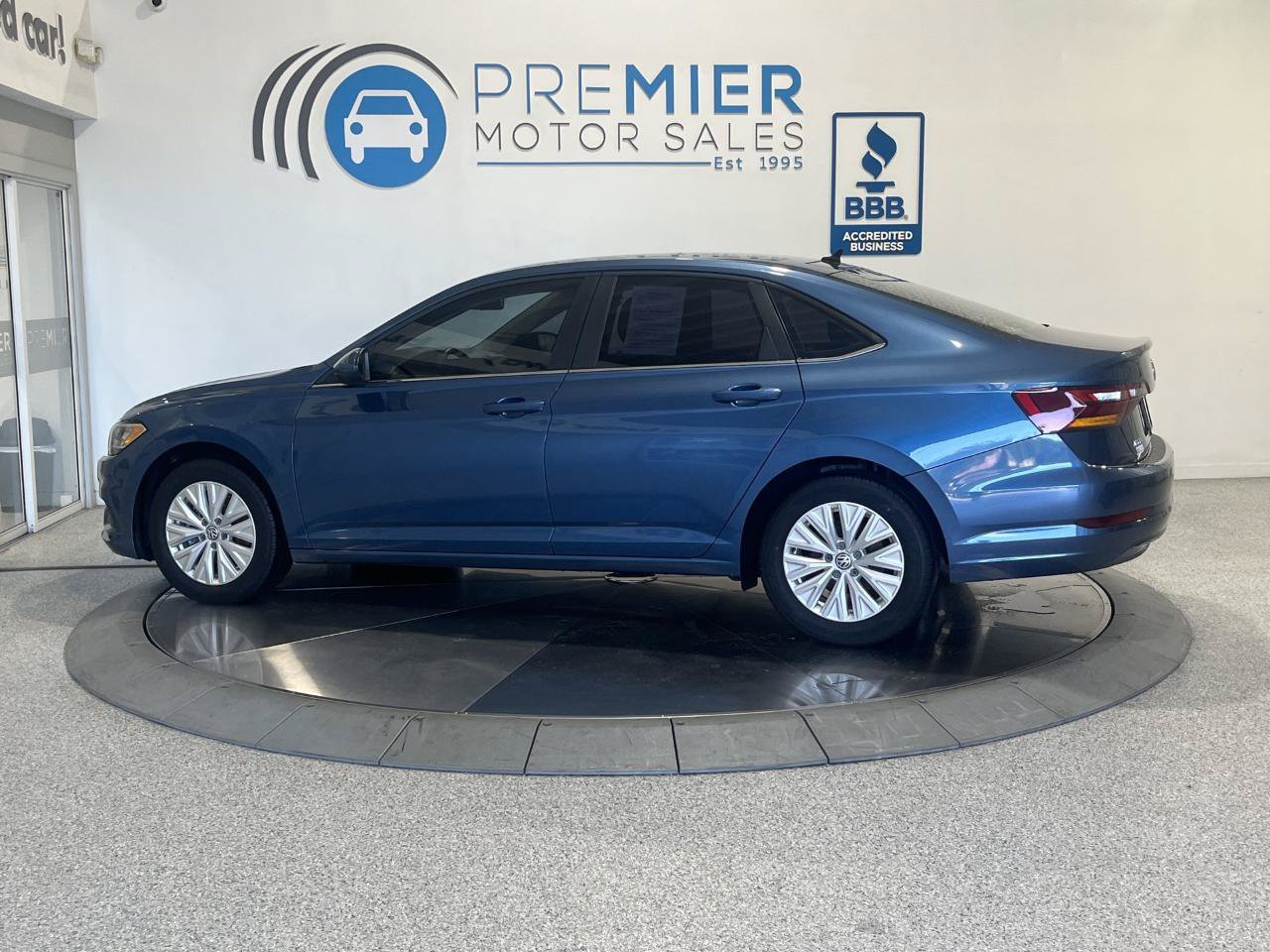 Used 2019 Volkswagen Jetta S w/ Driver Assistance Package FWD image 3