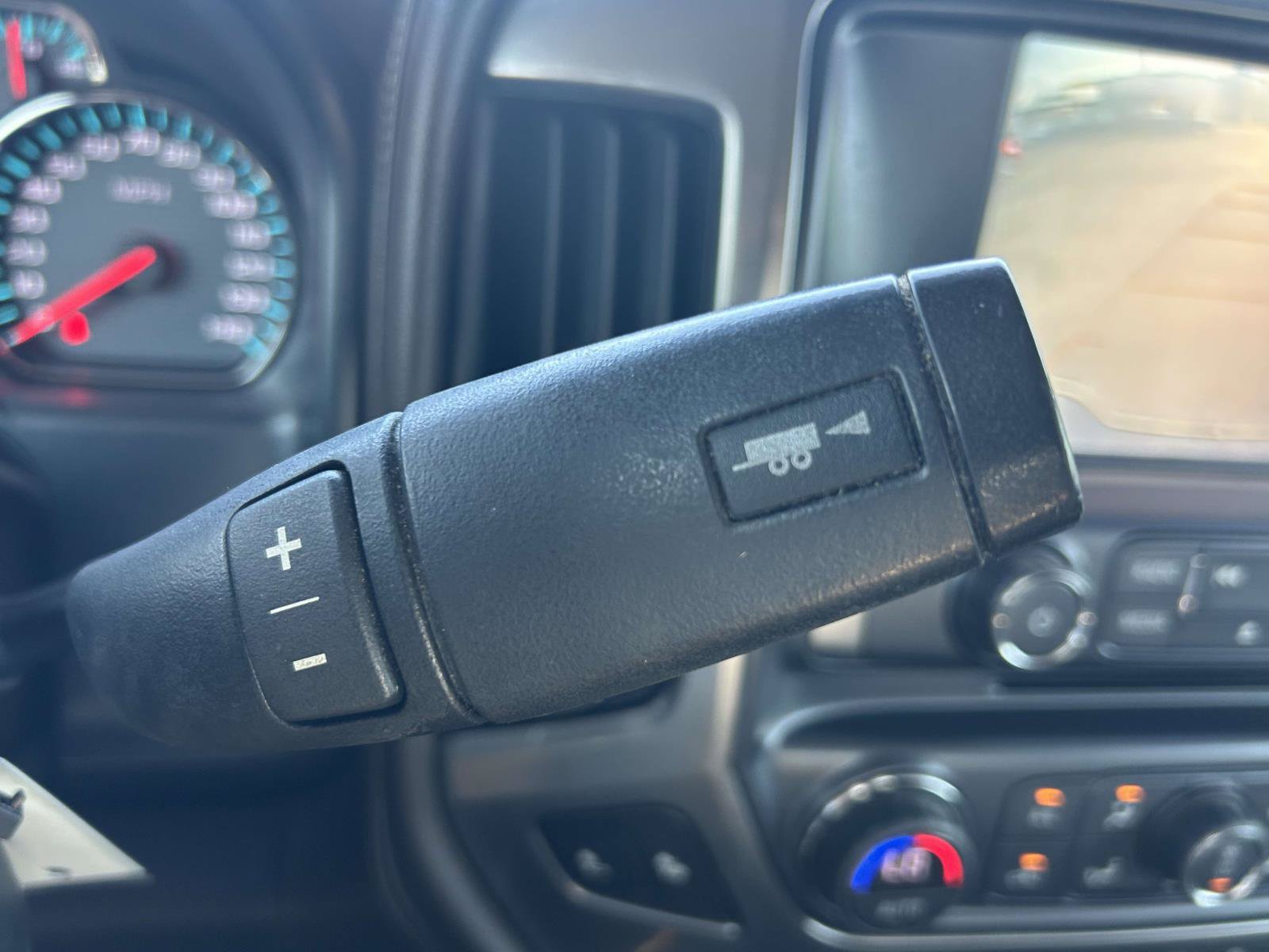 Used 2018 Chevrolet Silverado 1500 LTZ Z71 AWD/4WD image 23