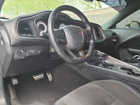 Used 2022 Dodge Challenger R/T Scat Pack RWD image 10