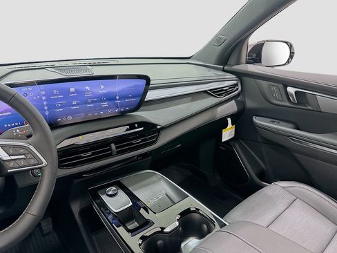 New 2026 Buick Enclave Sport Touring w/ Power Package FWD image 25
