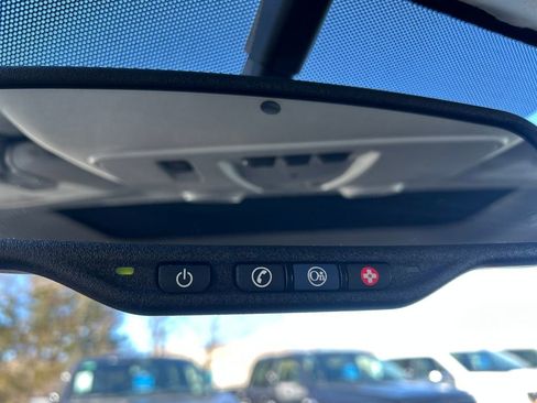 Used 2012 GMC Acadia Denali image 37