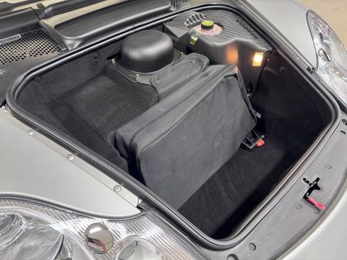 Used 2004 Porsche 911 Carrera 4S AWD/4WD image 32