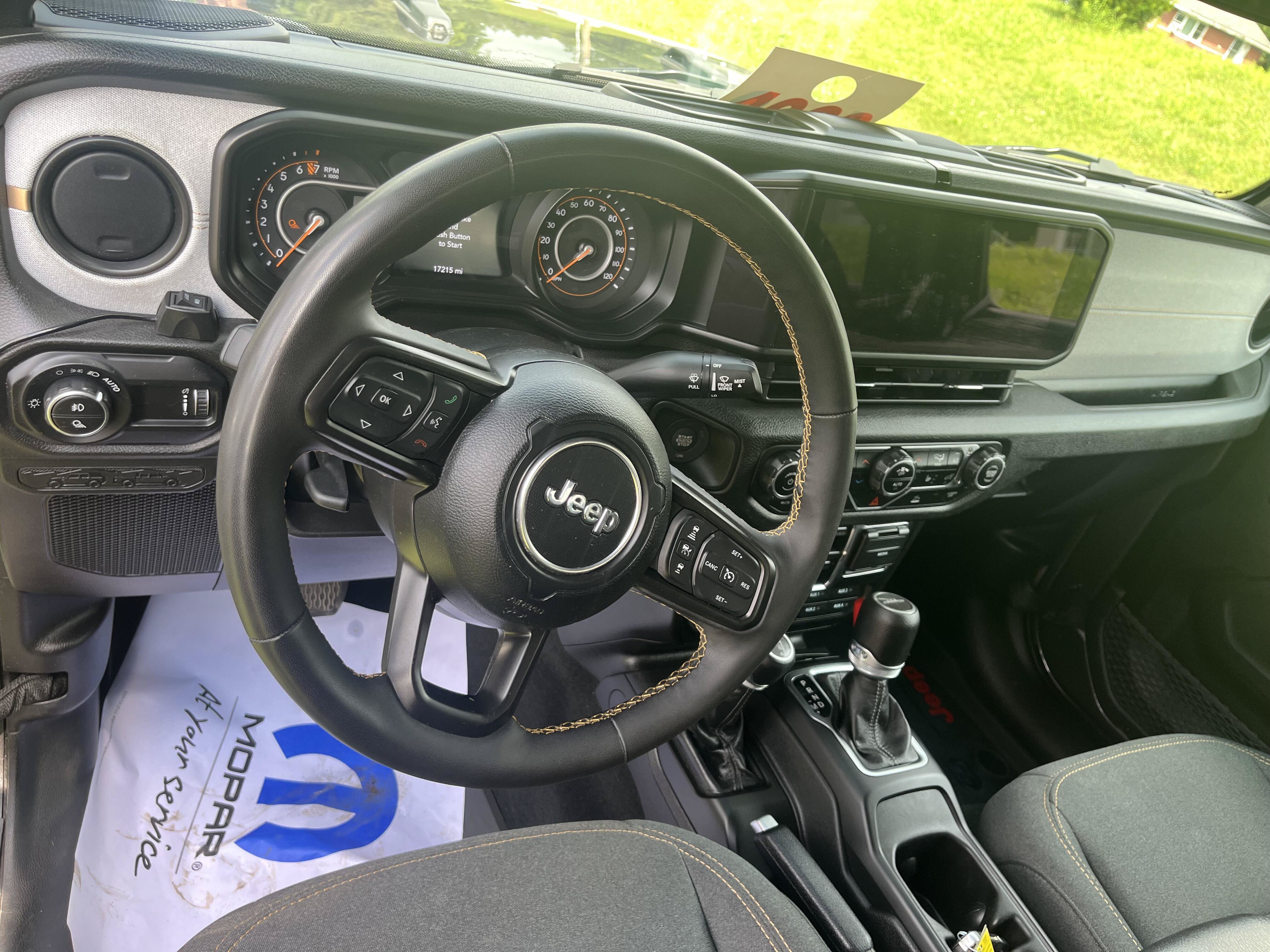 Certified 2024 Jeep Gladiator Sport AWD/4WD image 14