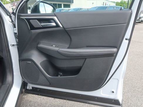 New 2026 Mitsubishi Outlander LE AWD/4WD image 24