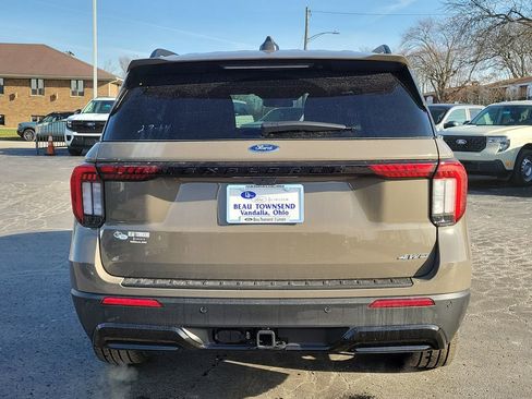 New 2026 Ford Explorer ST-Line w/ ST-Line Street Pack image 5