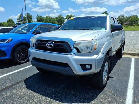 Used 2013 Toyota Tacoma 4x4 Double Cab w/ SR5 Pkg image 3