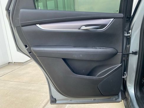 Used 2023 Cadillac XT5 Luxury FWD image 17