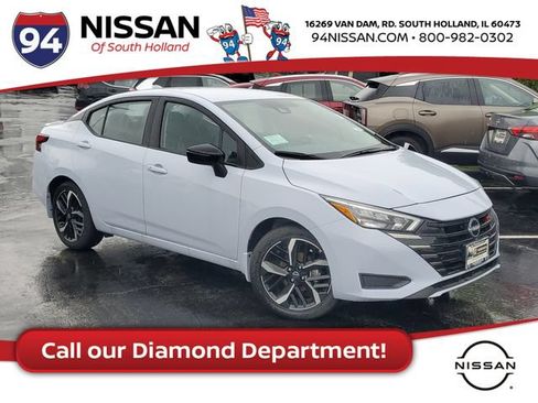 Certified 2025 Nissan Versa SR w/ Trunk Package FWD image 1