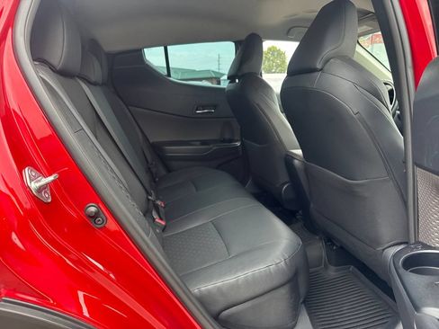 Used 2022 Toyota C-HR Limited FWD image 13