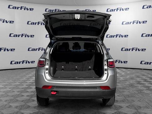 Used 2020 Jeep Compass Trailhawk AWD/4WD image 11