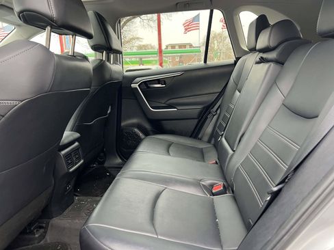 Used 2020 Toyota RAV4 XLE Premium image 13