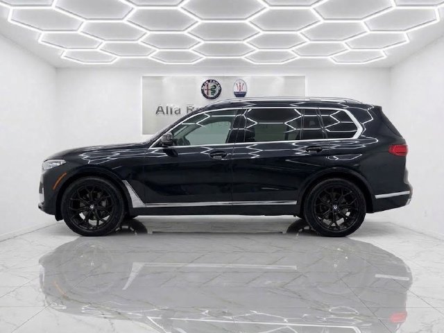 Used 2020 BMW X7 xDrive40i w/ Cold Weather Package AWD/4WD image 3