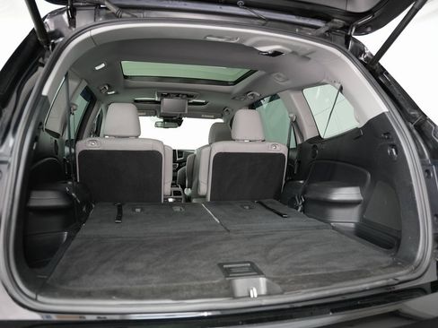 Used 2017 Honda Pilot Elite image 37