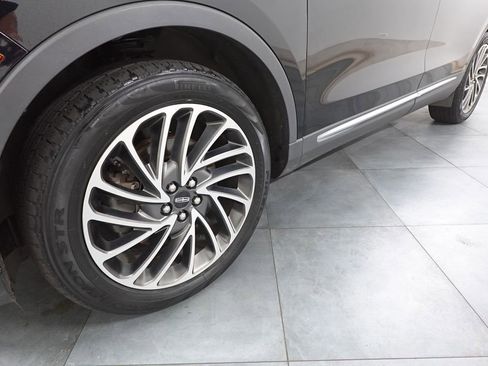 Used 2020 Lincoln Nautilus Reserve w/ Equipment Group 201A image 32