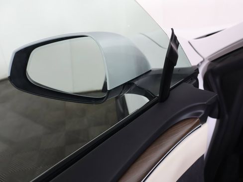 Used 2021 Tesla Model S Plaid image 36