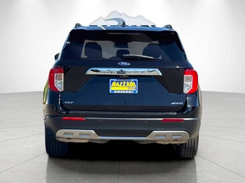 Certified 2023 Ford Explorer XLT w/ Equipment Group 202A AWD/4WD image 4
