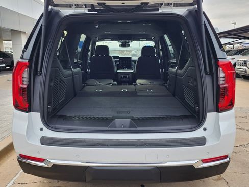 New 2026 GMC Yukon XL Elevation image 55