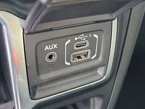 Used 2023 Jeep Wrangler Unlimited Sport AWD/4WD image 24