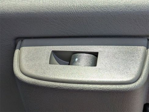 New 2025 Chevrolet Express 3500 w/ Power Convenience Package image 27