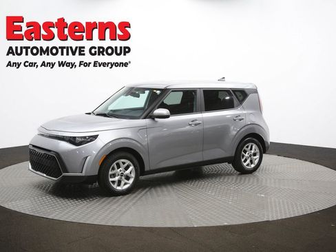 Used 2024 Kia Soul LX w/ Option Group 015 image 56