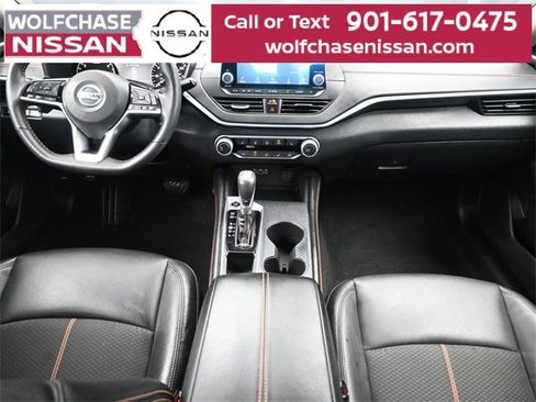 Used 2021 Nissan Altima 2.5 SR w/ SR Premium Package image 9