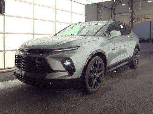 Used 2023 Chevrolet Blazer RS w/ Driver Confidence II Package image 2