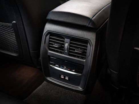 Used 2022 BMW M340i xDrive w/ Premium Package image 36