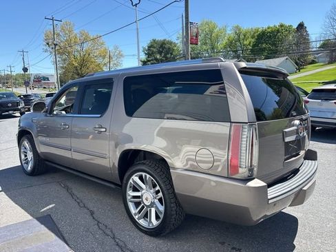 Used 2014 Cadillac Escalade ESV Premium AWD/4WD image 4