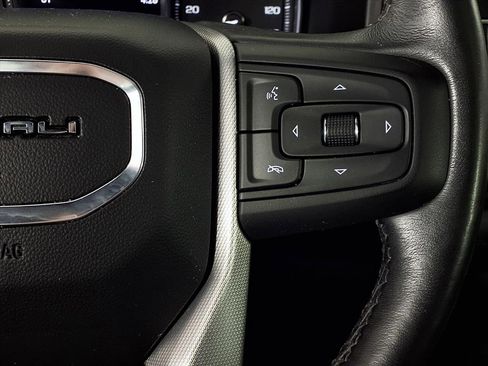 Used 2021 GMC Yukon Denali image 21