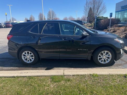 Used 2019 Chevrolet Equinox LS w/ LS Convenience Package image 6