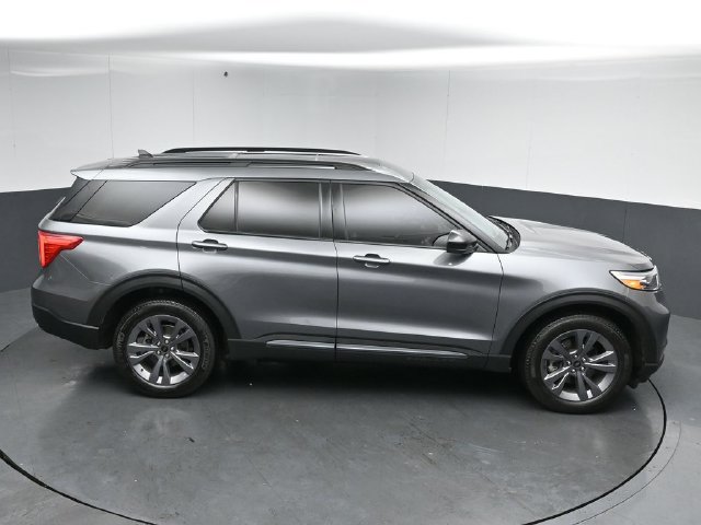 Certified 2023 Ford Explorer XLT w/ Equipment Group 202A AWD/4WD image 52