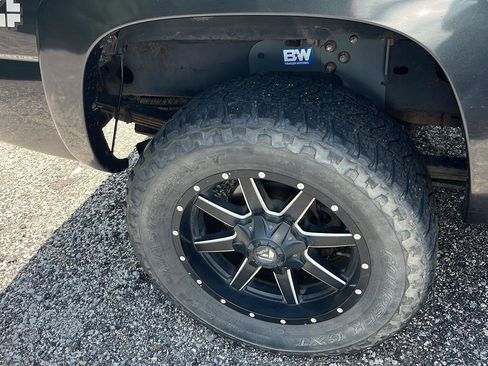 Used 2004 Chevrolet Silverado 2500 LS AWD/4WD image 31
