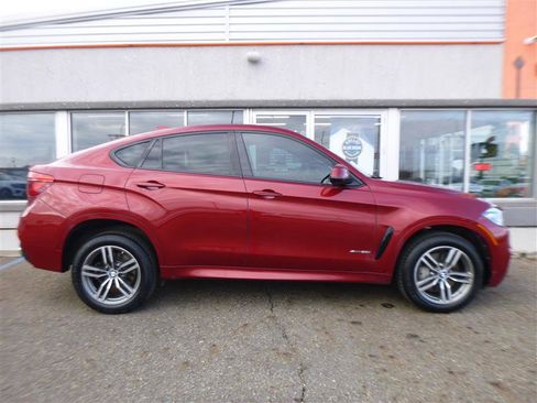 Used 2017 BMW X6 xDrive50i image 4