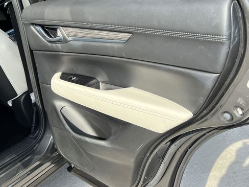 Used 2023 MAZDA CX-5 AWD 2.5 S w/ Premium Package image 16