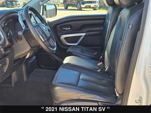 Used 2021 Nissan Titan SV w/ Accessory Utility Package image 11