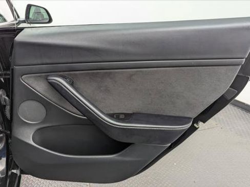 Used 2023 Tesla Model 3 Standard Range RWD image 18