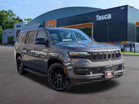 Used 2023 Jeep Wagoneer Series II image 1