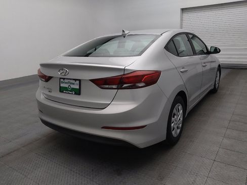 Used 2017 Hyundai Elantra SE image 9