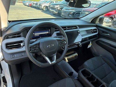 New 2027 Chevrolet Bolt LT FWD image 19